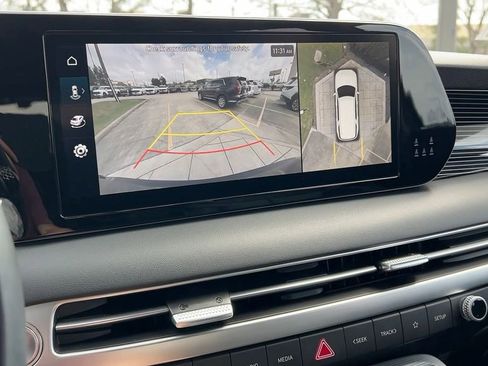 Used 2023 Hyundai Palisade Calligraphy image 27