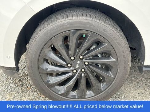 Used 2020 Lincoln Navigator Reserve w/ Equipment Group 208A Reserve AWD/4WD image 13