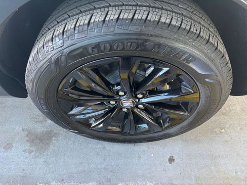 Used 2025 Buick Envista Sport Touring image 32