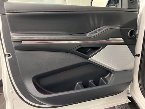 New 2026 Lincoln Navigator Black Label AWD/4WD image 31