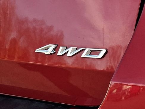 Used 2022 Ford Explorer XLT w/ Equipment Group 202A image 32