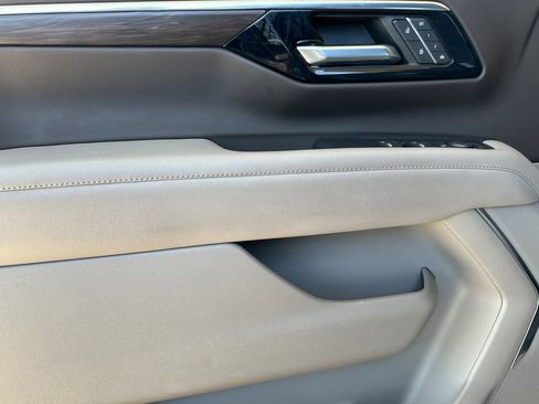Certified 2025 Chevrolet Tahoe LT RWD image 11