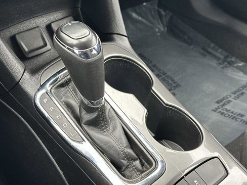 Used 2017 Chevrolet Cruze LT image 29