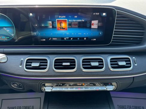Used 2022 Mercedes-Benz GLS 450 4MATIC image 24