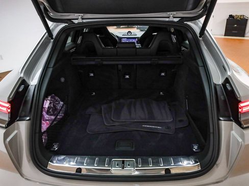 Certified 2022 Porsche Panamera GTS image 31