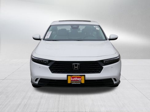 Certified 2025 Honda Accord EX-L image 2