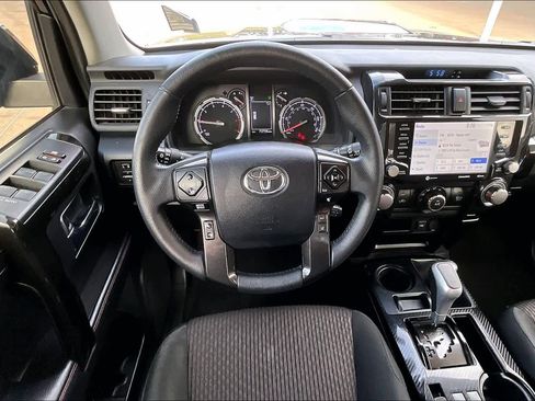 Used 2022 Toyota 4Runner TRD Off-Road image 6