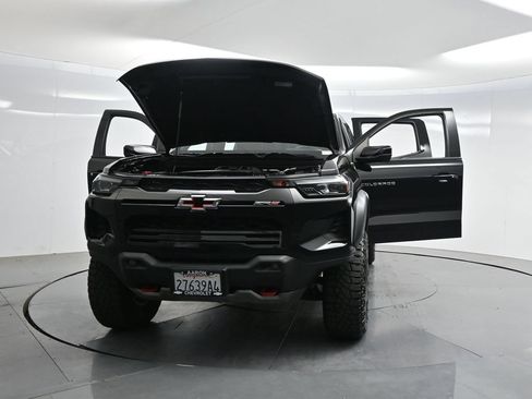 Used 2024 Chevrolet Colorado ZR2 w/ ZR2 Convenience Package III AWD/4WD image 45