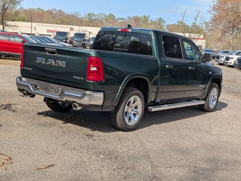 New 2026 RAM 1500 4x4 Crew Cab image 3