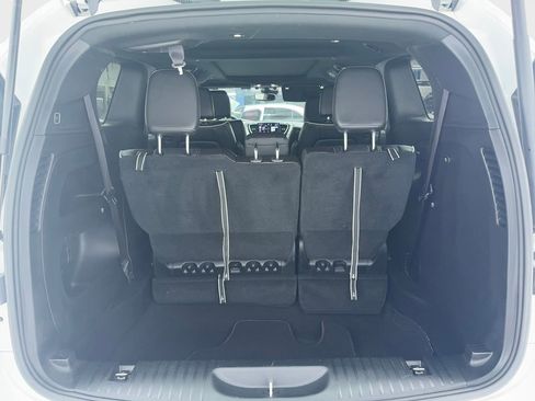 Used 2023 Chrysler Pacifica Limited w/ S Appearance Package FWD image 26