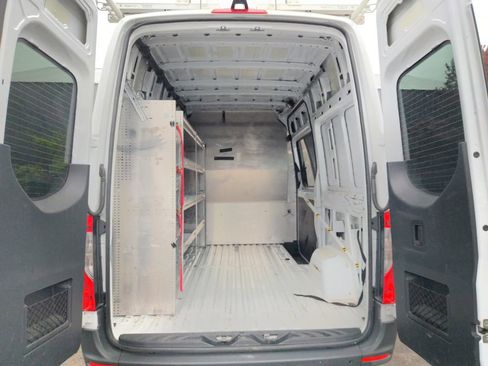 Used 2022 Mercedes-Benz Sprinter 144 Cargo w/ Parking Package image 28