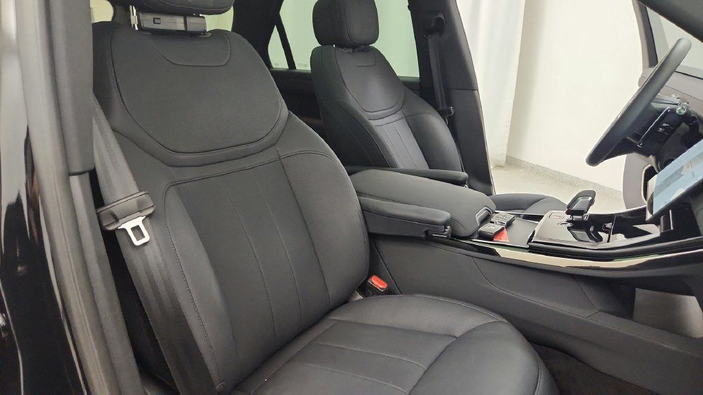 Used 2025 Land Rover Range Rover Sport Dynamic SE AWD/4WD image 44