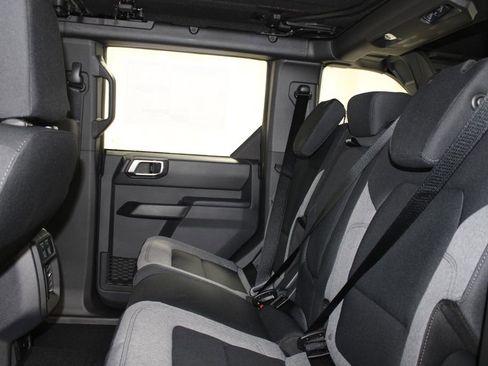 New 2025 Ford Bronco 4-Door image 17