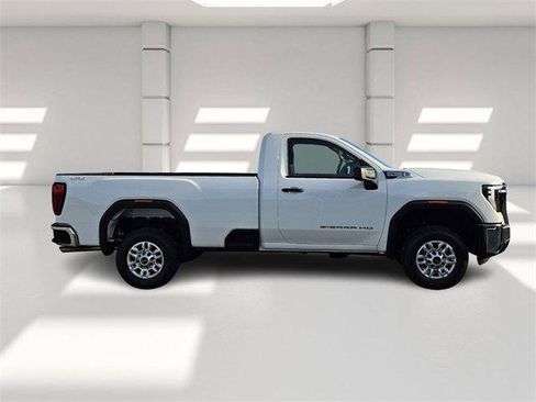 New 2026 GMC Sierra 2500 Pro image 6