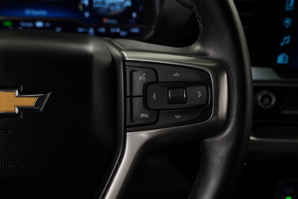 Used 2024 Chevrolet Silverado 1500 LT AWD/4WD image 29