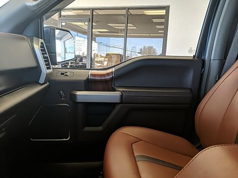 Used 2019 Ford F150 King Ranch w/ Equipment Group 601A Luxury image 27