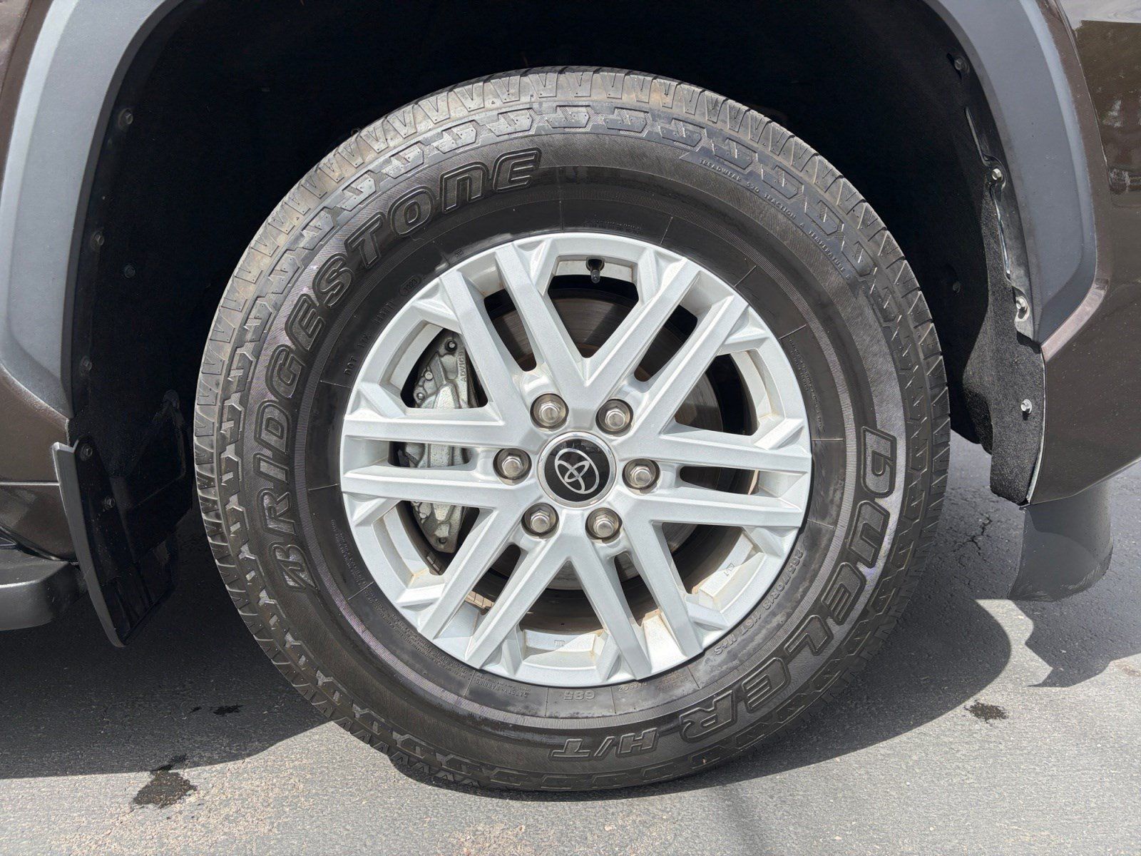 Certified 2023 Toyota Sequoia SR5 AWD/4WD image 31