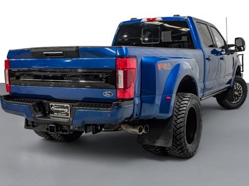 Used 2022 Ford F350 Platinum w/ FX4 Off-Road Package AWD/4WD image 7