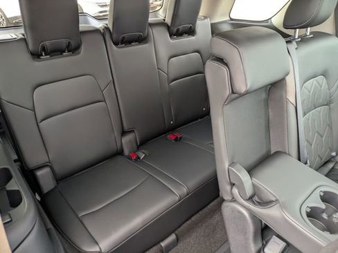 New 2026 Nissan Pathfinder Platinum image 32