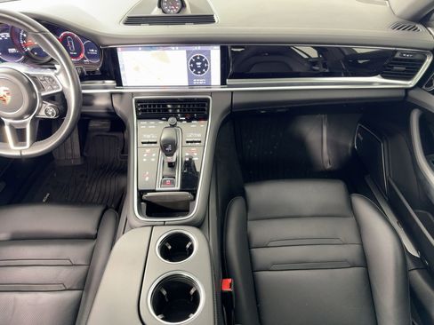 Certified 2017 Porsche Panamera image 28
