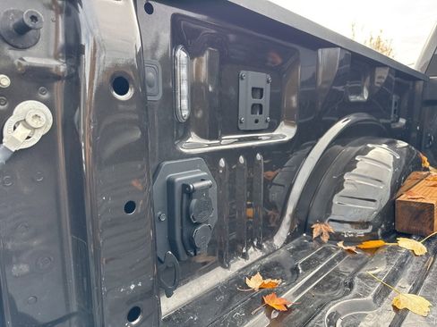 Used 2024 Ford F350 Lariat image 15