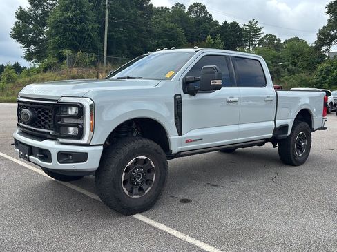 Used 2025 Ford F250 Lariat w/ Lariat Ultimate Package AWD/4WD image 1