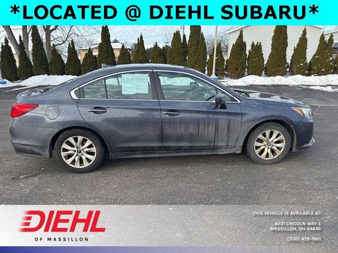 Used 2017 Subaru Legacy 2.5i Premium image 5