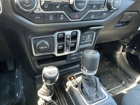 New 2026 Jeep Gladiator Sport AWD/4WD image 24