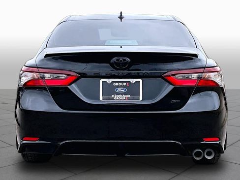 Used 2023 Toyota Camry SE image 6