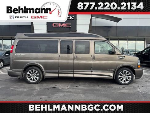 Used 2022 Chevrolet Express 2500 Extended w/ Enhanced Convenience Package image 1