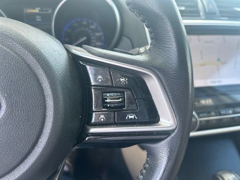 Used 2018 Subaru Outback 2.5i Limited AWD/4WD image 9