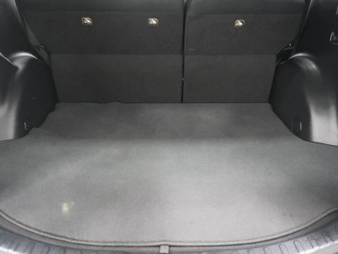 Used 2017 Toyota RAV4 LE FWD image 23