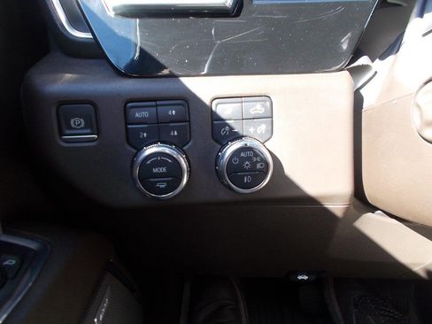 Used 2023 GMC Sierra 1500 SLT w/ SLT Premium Plus Package image 18