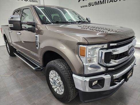 Used 2022 Ford F250 XLT w/ XLT Premium Package image 2