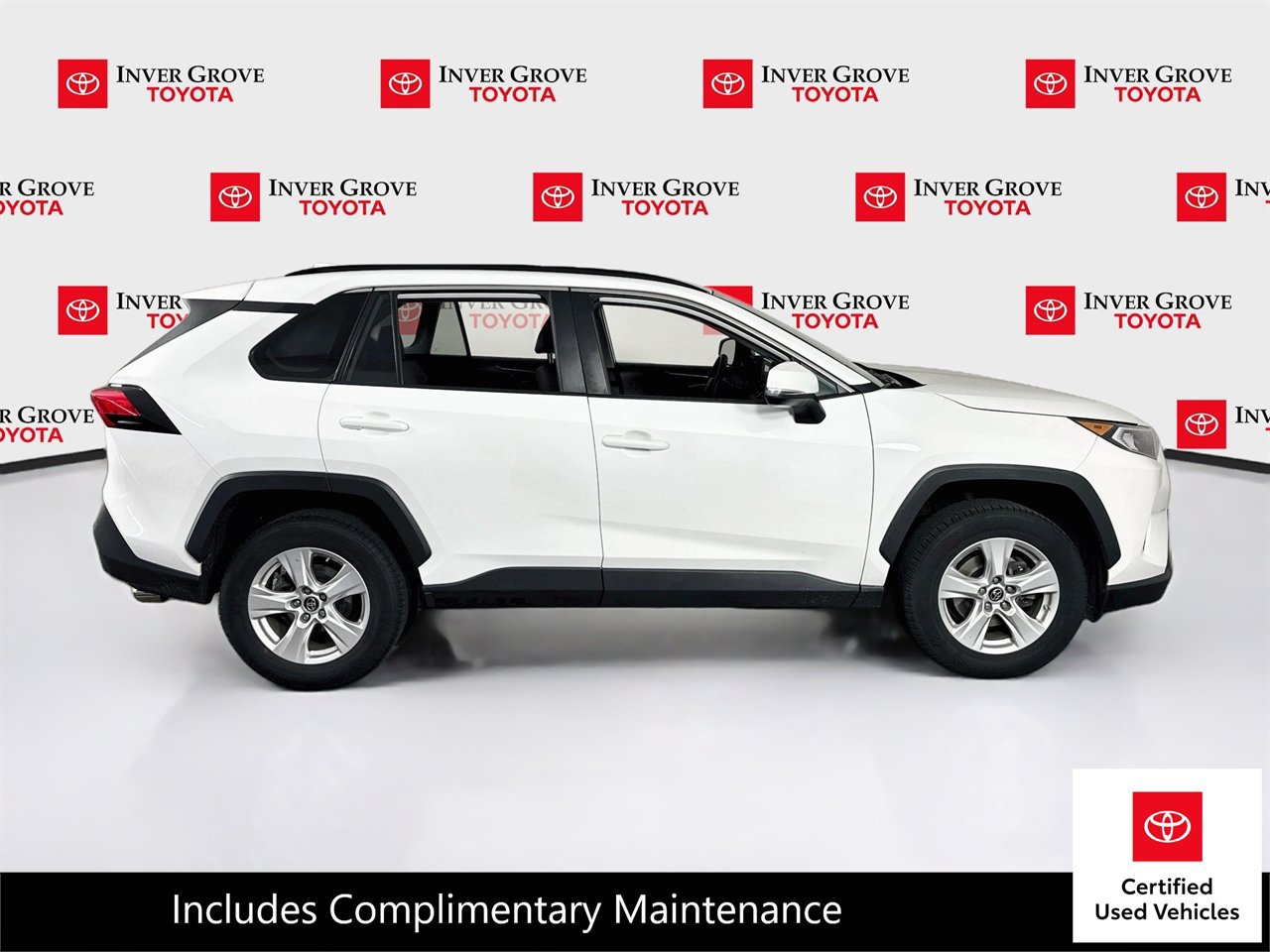 Certified 2019 Toyota RAV4 XLE FWD image 4