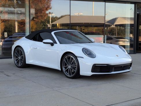 Used 2024 Porsche 911 Carrera image 7