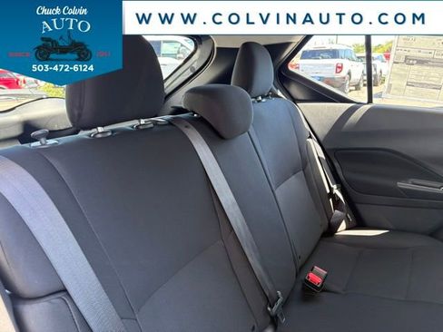 New 2025 Nissan Kicks Play S image 11