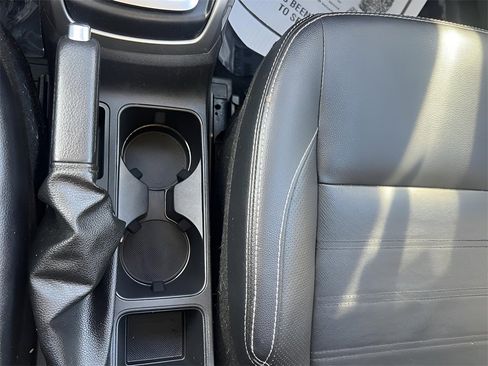 Used 2020 Ford EcoSport Titanium image 32