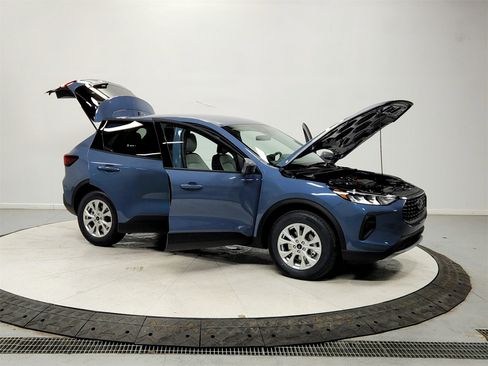 New 2026 Ford Escape Active w/ Cold Weather Package image 9