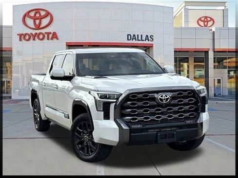 Used 2023 Toyota Tundra Platinum image 1