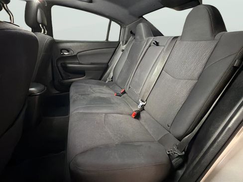 Used 2012 Chrysler 200 Touring image 32