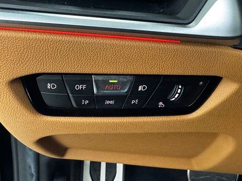 Used 2022 BMW 430i xDrive Convertible w/ M Sport Package image 36