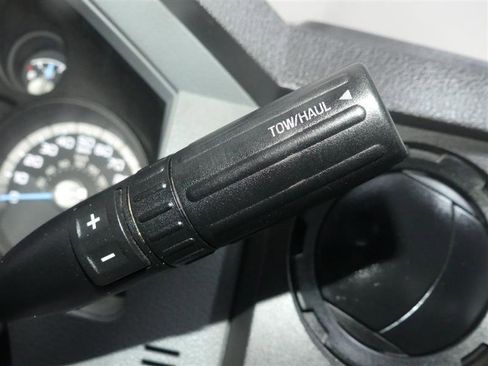 Used 2016 Ford F250 XL w/ Snow Plow Prep Package image 23