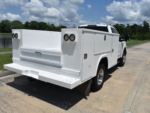 Used 2018 Ford F350 XL w/ Power Equipment Group image 5