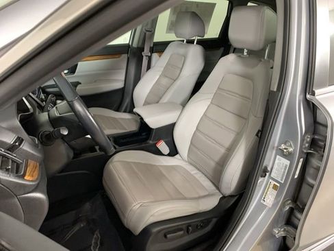 Used 2019 Honda CR-V Touring image 18