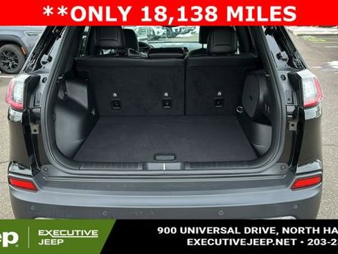 Used 2021 Jeep Cherokee Limited image 25