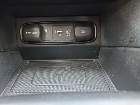 Used 2019 Hyundai Santa Fe FWD image 31