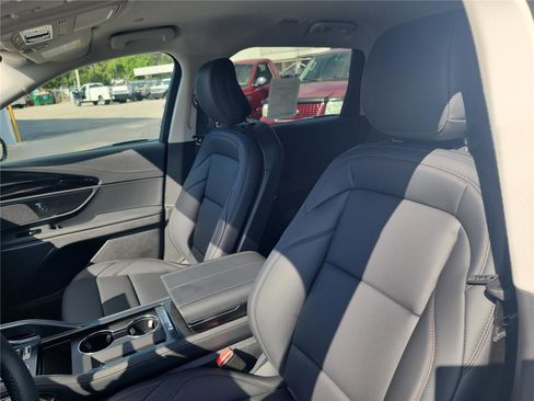 New 2026 Lincoln Nautilus Premier w/ Jet Appearance Package image 14