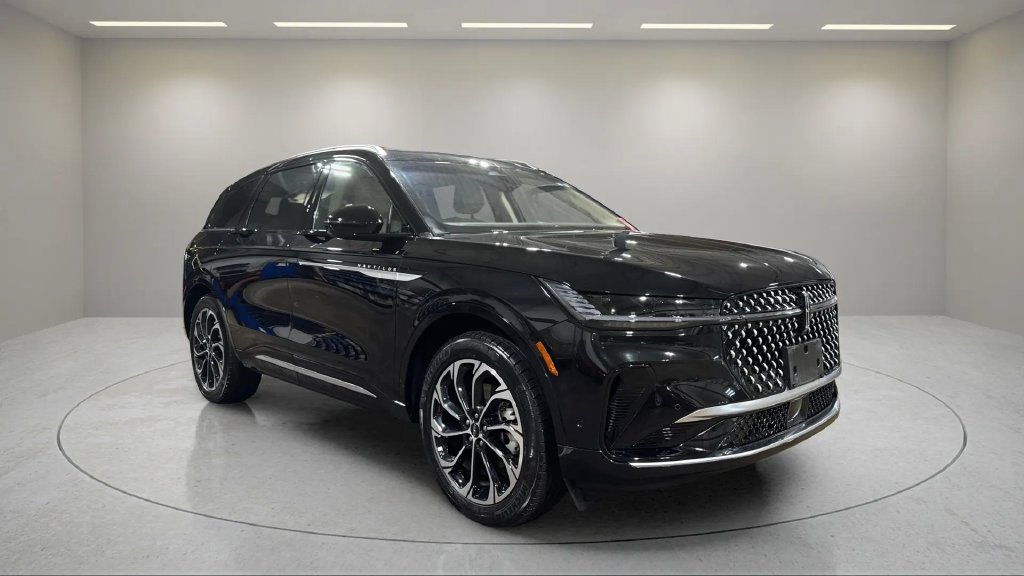 Certified 2024 Lincoln Nautilus Reserve w/ Equipment Group 202A AWD/4WD image 1