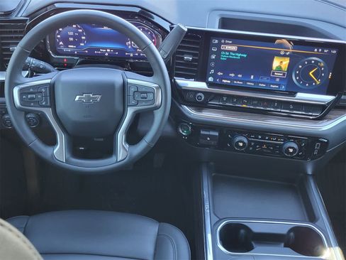 Used 2025 Chevrolet Silverado 2500 LT w/ Trail Boss Package image 23